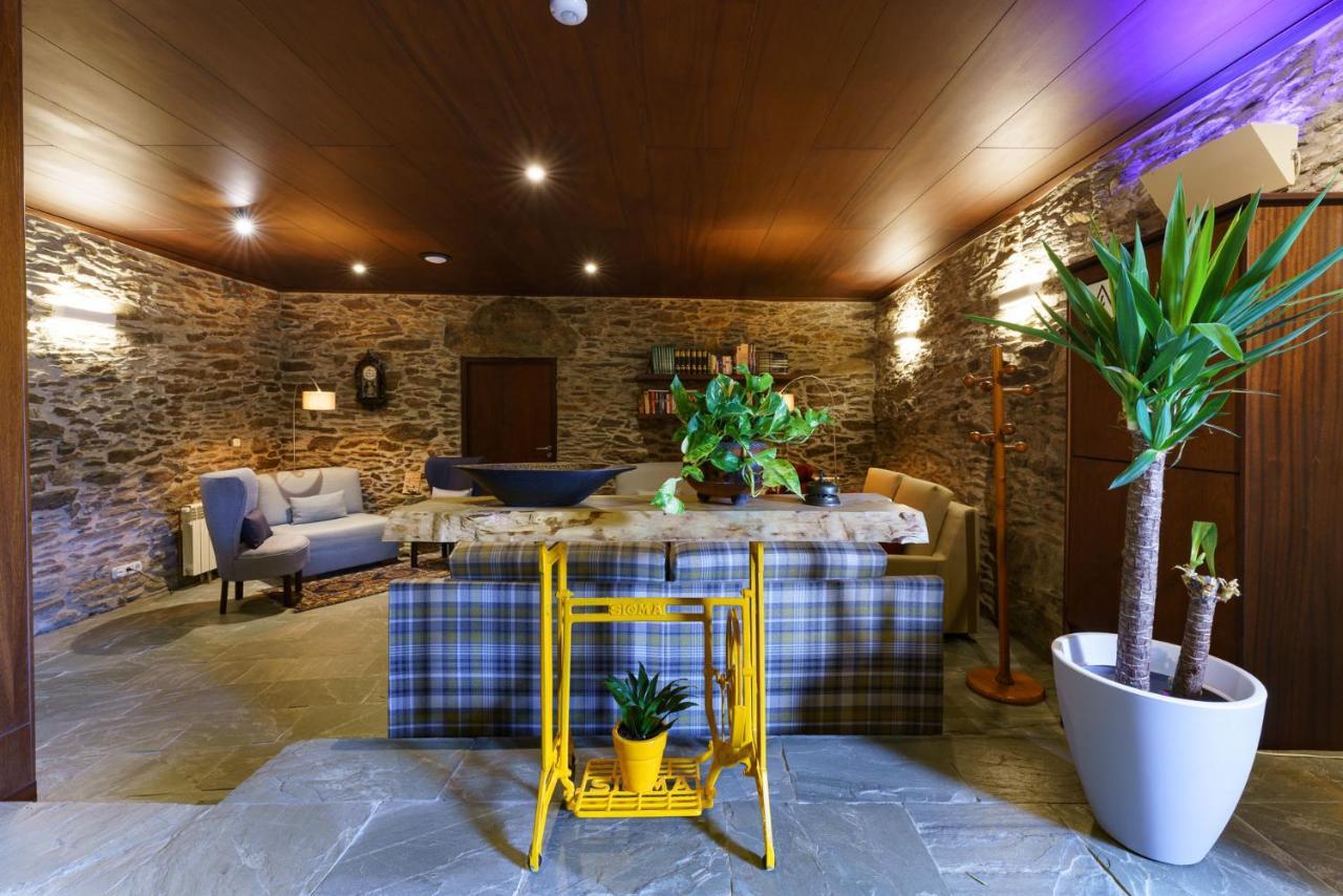 Lar da Mota Hotel Arzua Bagian luar foto