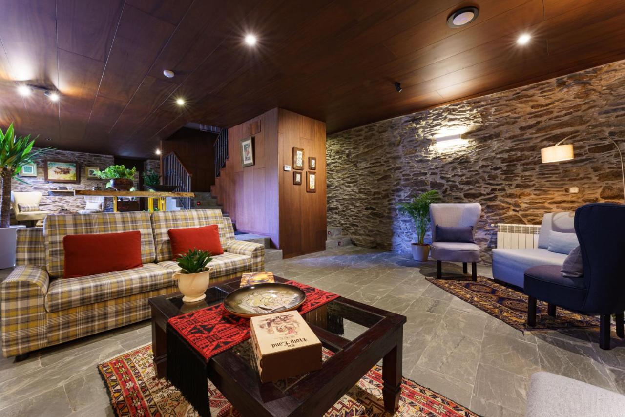 Lar da Mota Hotel Arzua Bagian luar foto