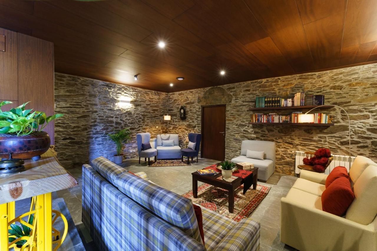 Lar da Mota Hotel Arzua Bagian luar foto