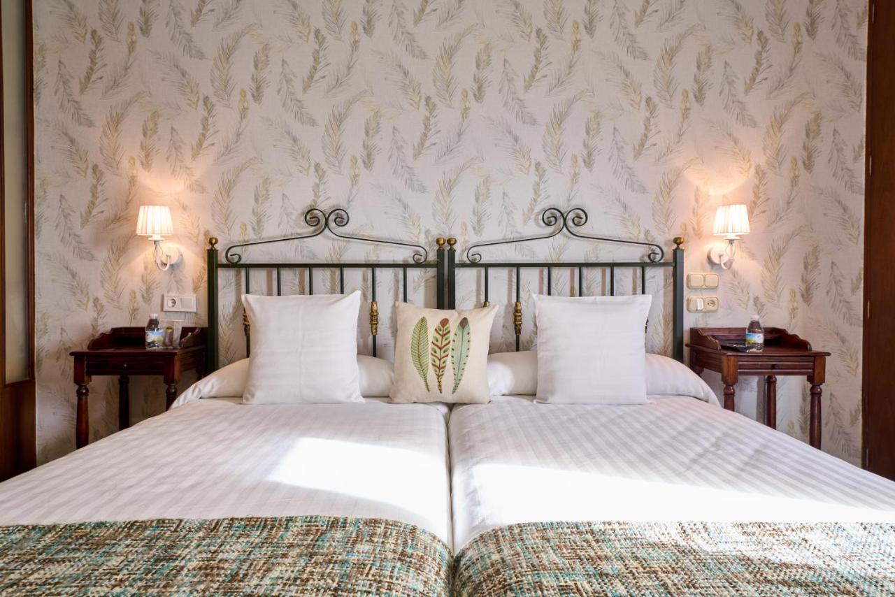 Lar da Mota Hotel Arzua Bagian luar foto